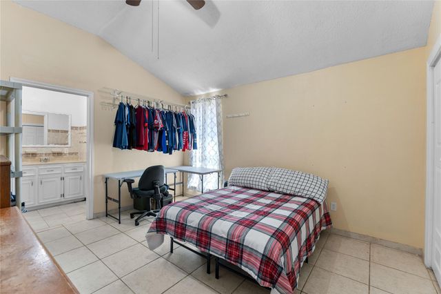 6917 Palestine Street, Houston, TX 77020