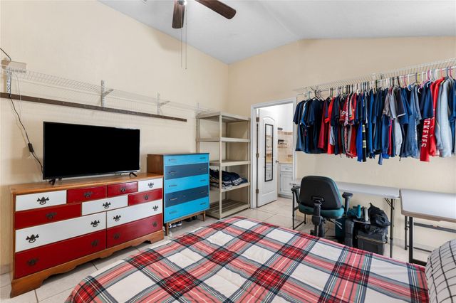 6917 Palestine Street, Houston, TX 77020