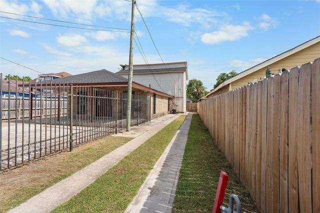 6917 Palestine Street, Houston, TX 77020