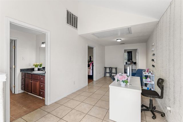 6917 Palestine Street, Houston, TX 77020