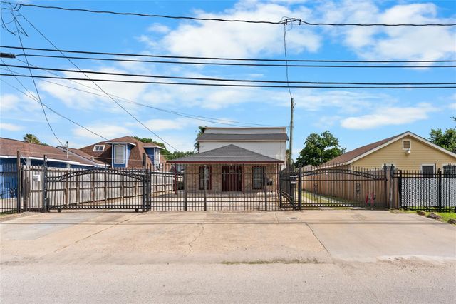 6917 Palestine Street, Houston, TX 77020