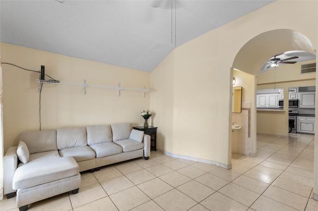 6917 Palestine Street, Houston, TX 77020