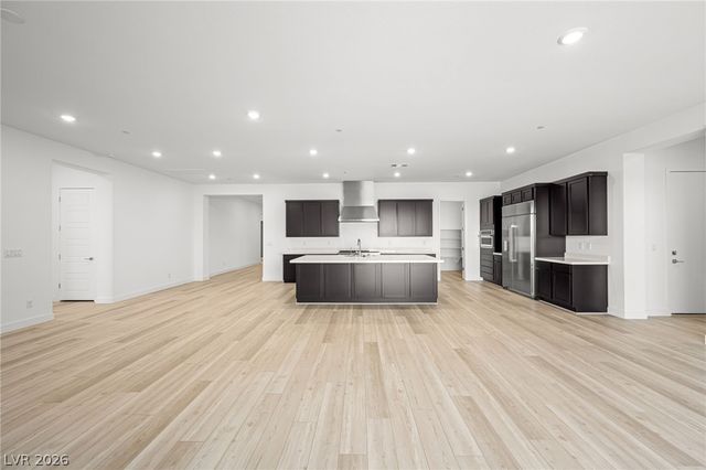 10142 Diana Summit Street, Las Vegas, NV 89143
