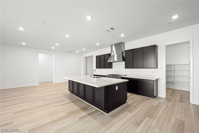 10142 Diana Summit Street, Las Vegas, NV 89143