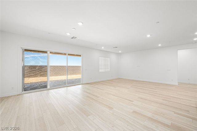 10142 Diana Summit Street, Las Vegas, NV 89143