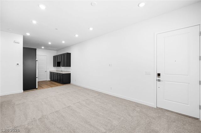10142 Diana Summit Street, Las Vegas, NV 89143