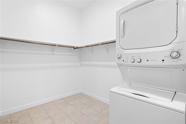 10142 Diana Summit Street, Las Vegas, NV 89143