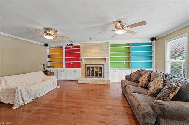 1801 Dantzler Drive, High Point, NC 27265