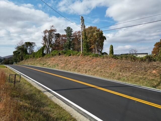 1353 OLD FRANKLIN TPKE, Rocky Mount, VA 24151