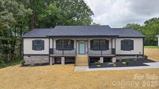 2274 Darwick Road, Winston Salem, NC 27127