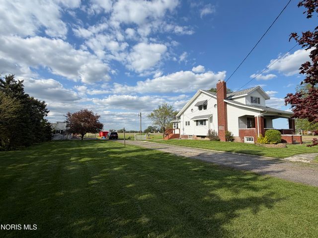 4136 Latcha Road, Millbury, OH 43447