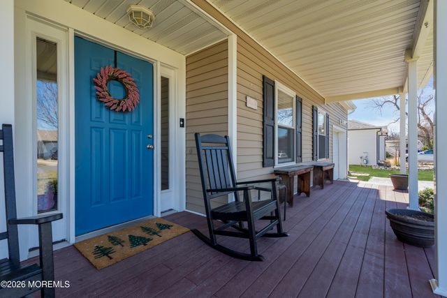 26 Bayberry Drive, Lanoka Harbor, NJ 08734