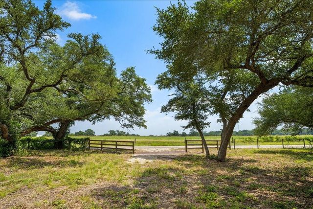 6900 Waldeck Cemetery Road, Round Top, TX 78954