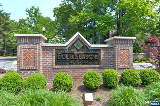 103 Four Seasons 103, Wayne, NJ 07470