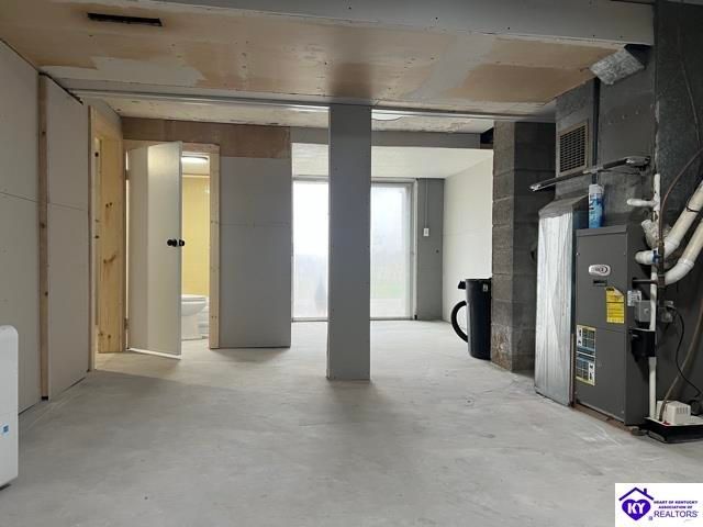 9840 Leitchfield Road, Cecilia, KY 42724