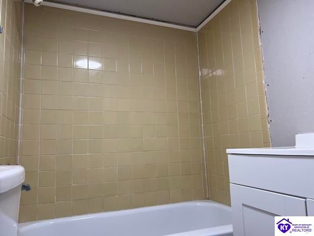 9840 Leitchfield Road, Cecilia, KY 42724