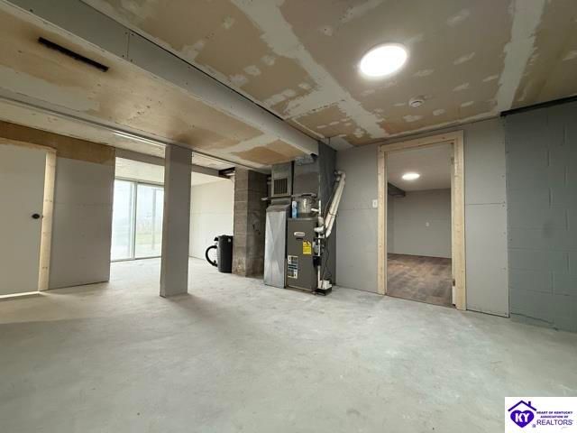 9840 Leitchfield Road, Cecilia, KY 42724