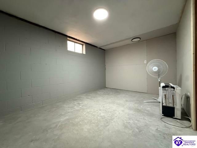 9840 Leitchfield Road, Cecilia, KY 42724