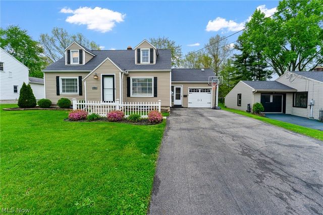 158 Callahan Road, Canfield, OH 44406