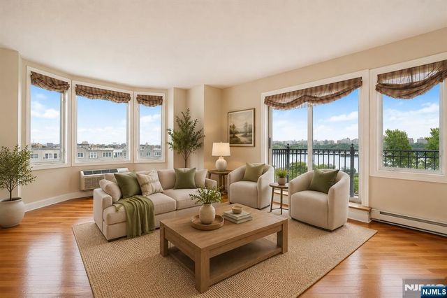 6210 City Place, Edgewater, NJ 07020