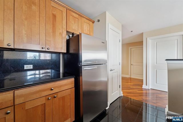 6210 City Place, Edgewater, NJ 07020