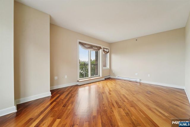 6210 City Place, Edgewater, NJ 07020