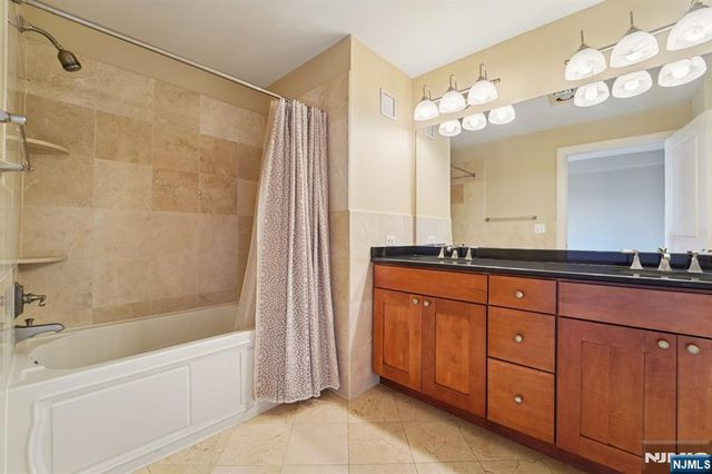 6210 City Place, Edgewater, NJ 07020