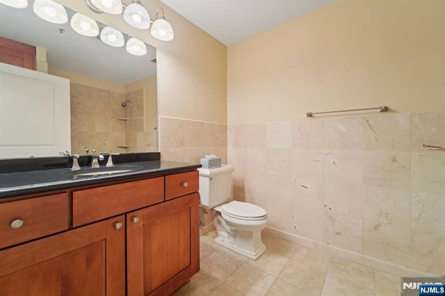 6210 City Place, Edgewater, NJ 07020