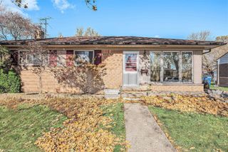 11927 Stamford Avenue, Warren, MI 48089
