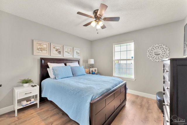 7667 Marthas Way, Navarre, FL 32566