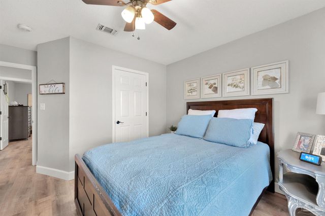 7667 Marthas Way, Navarre, FL 32566