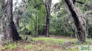 121 Salt Creek Road, Savannah, GA 31405