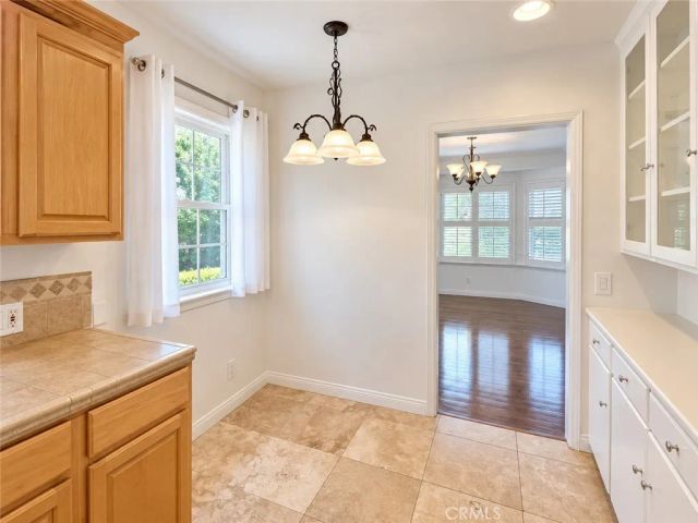 1104 N Screenland Drive, Burbank, CA 91505