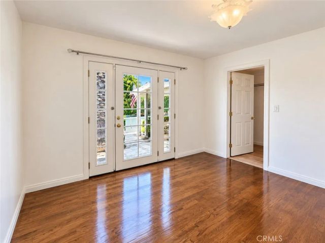 1104 N Screenland Drive, Burbank, CA 91505
