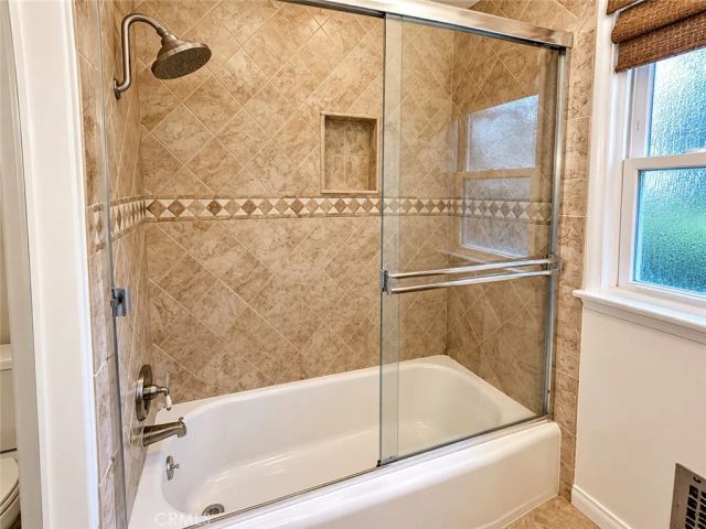 1104 N Screenland Drive, Burbank, CA 91505