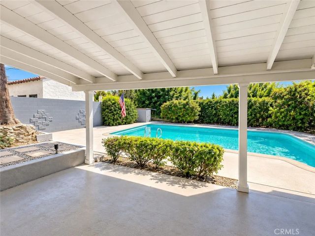 1104 N Screenland Drive, Burbank, CA 91505