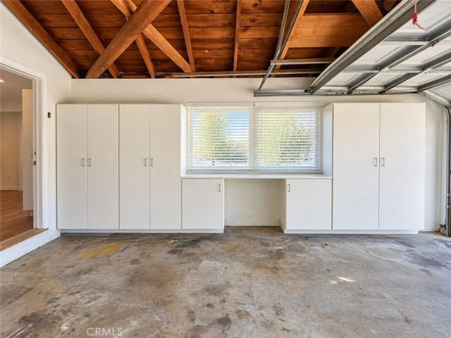 1104 N Screenland Drive, Burbank, CA 91505