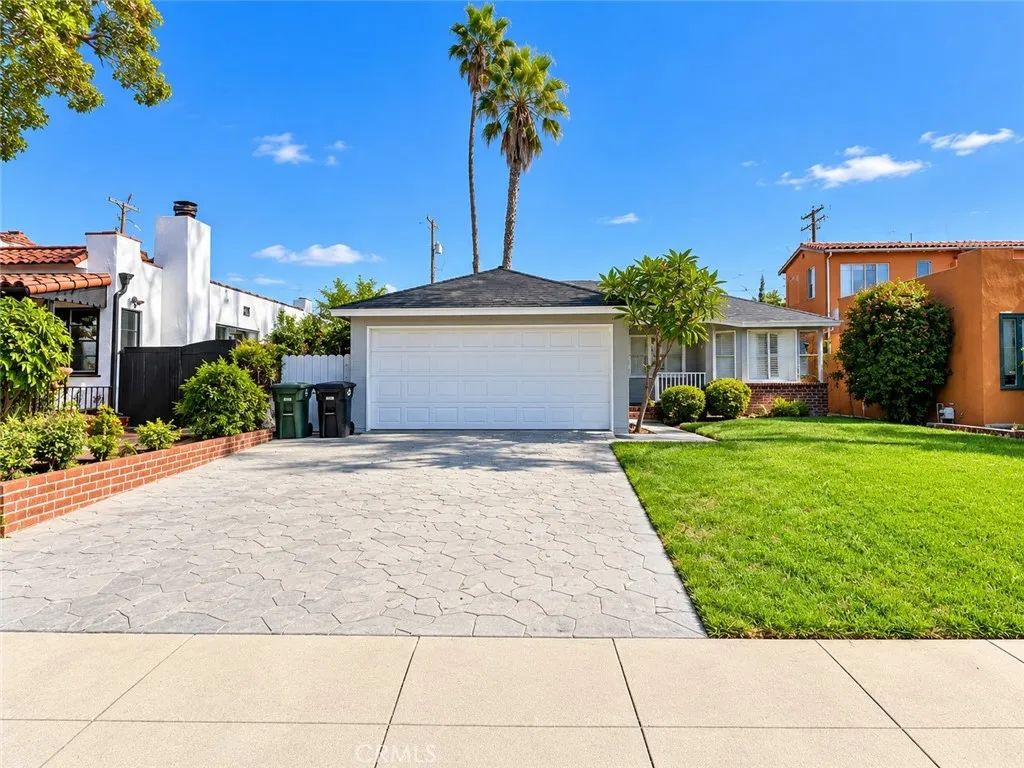 1104 N Screenland Drive, Burbank, CA 91505