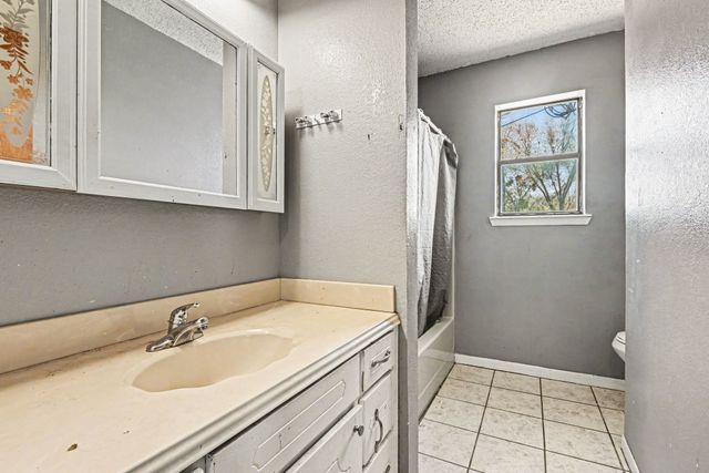 1732 Tanglewood Drive, Azle, TX 76020