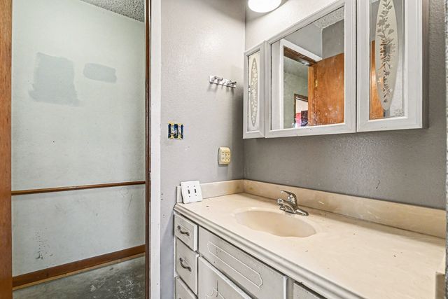 1732 Tanglewood Drive, Azle, TX 76020