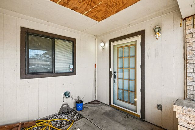 1732 Tanglewood Drive, Azle, TX 76020