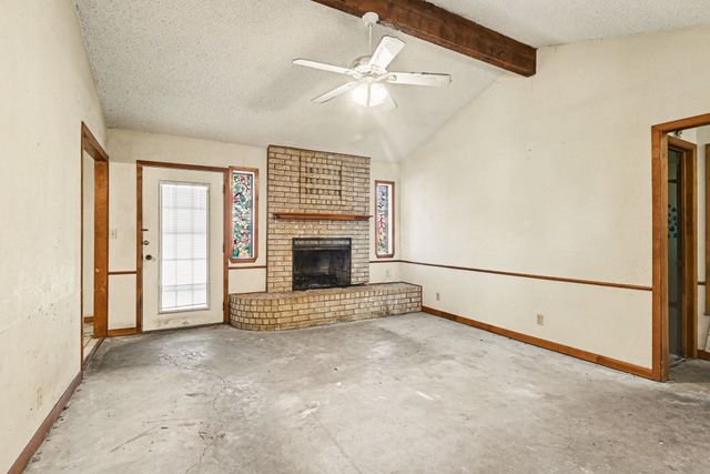 1732 Tanglewood Drive, Azle, TX 76020