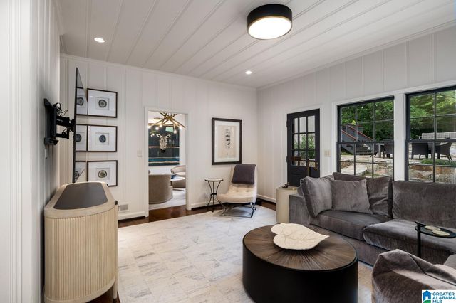 748 MONTGOMERY DRIVE, Mountain Brook, AL 35213
