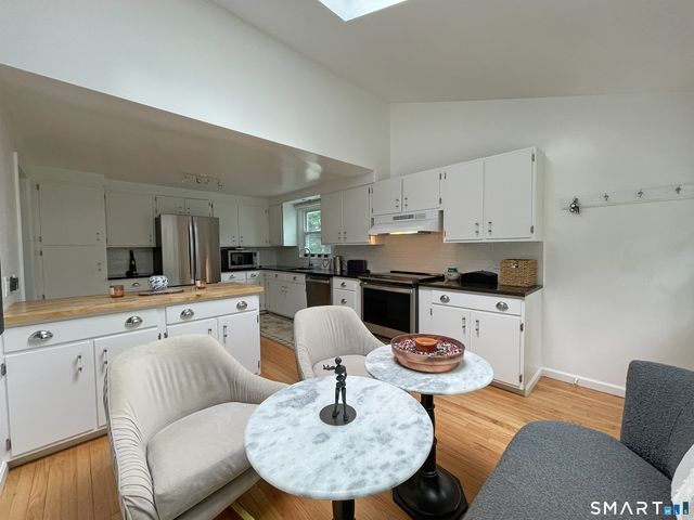 48 Hilton Street, Darien, CT 06820