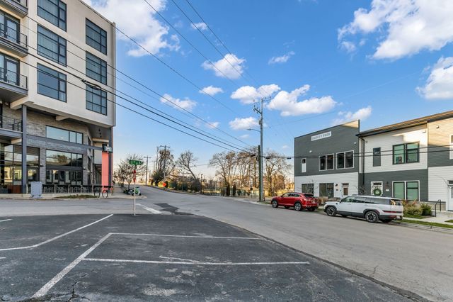 220 Hart St, Nashville, TN 37210