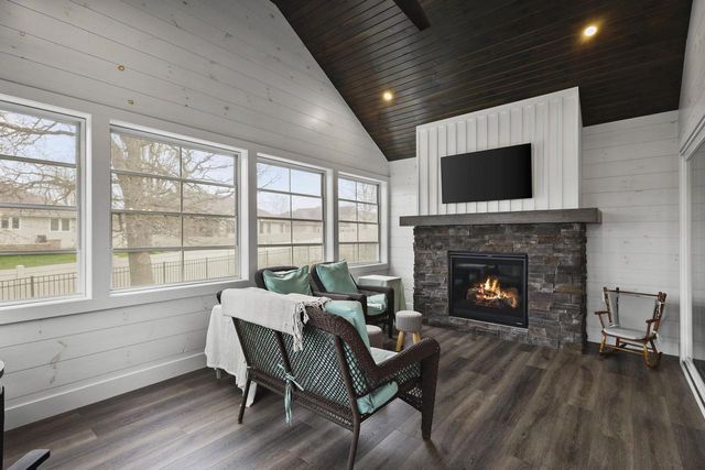 426 Peterson Trail, Oregon, WI 53575