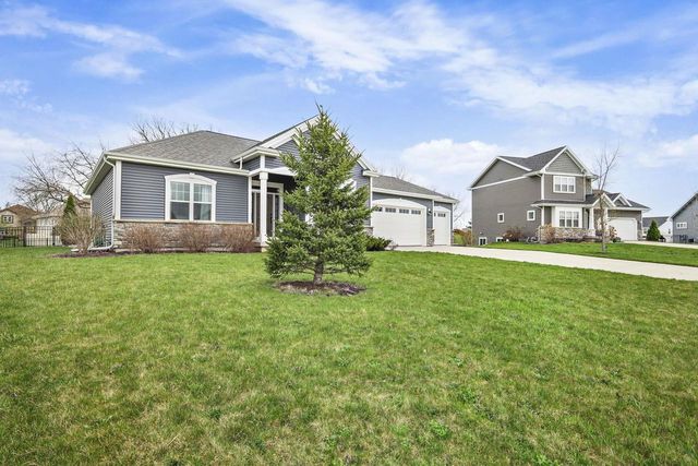 426 Peterson Trail, Oregon, WI 53575