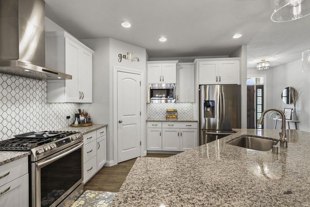 426 Peterson Trail, Oregon, WI 53575