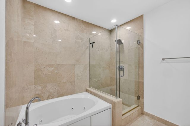 550 Okeechobee Boulevard Uph-04, West Palm Beach, FL 33401
