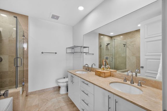550 Okeechobee Boulevard Uph-04, West Palm Beach, FL 33401